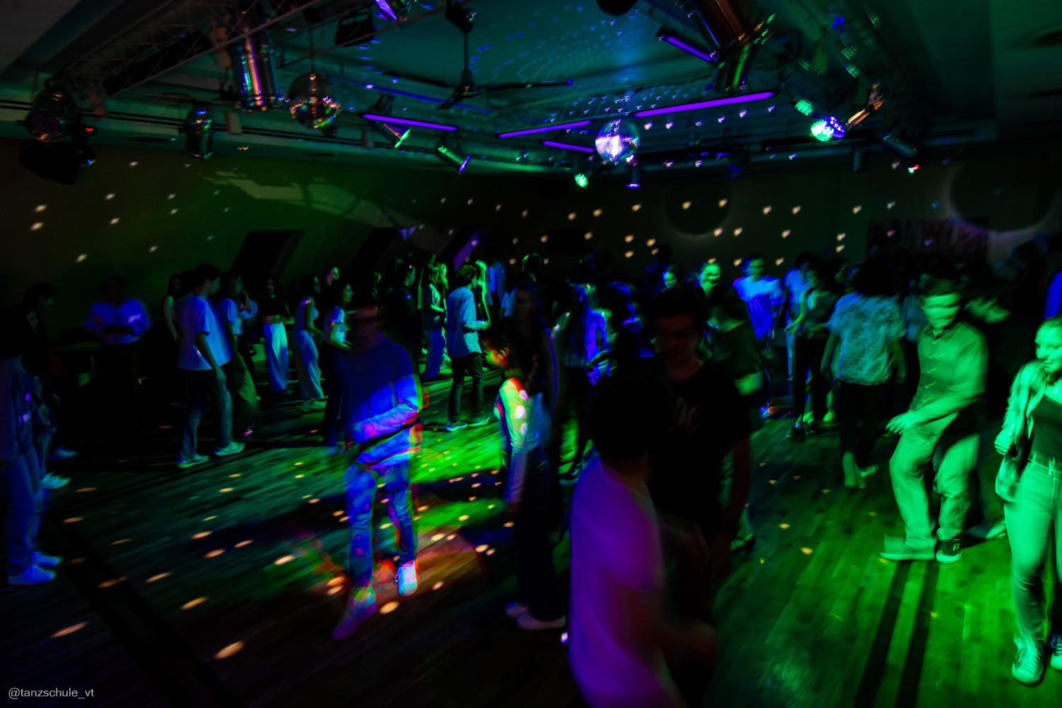 20230401 Tanzparty 5195